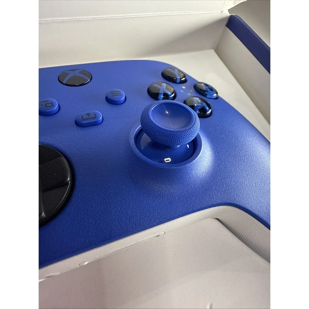 New Microsoft Original Xbox Controller S Shock Blue -Box Is Damaged